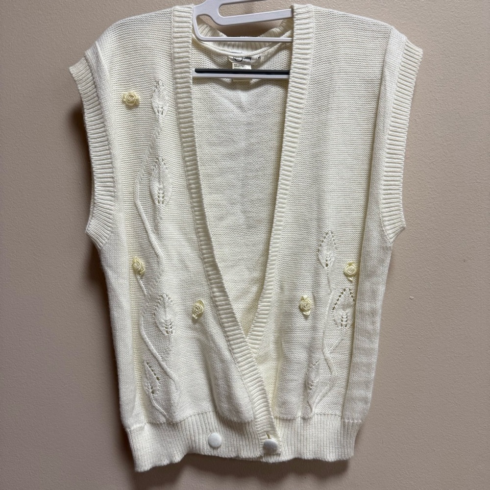 Vintage TanJay Ivory Sweater Vest with Embroidered & 3D satin Roses - Medium
